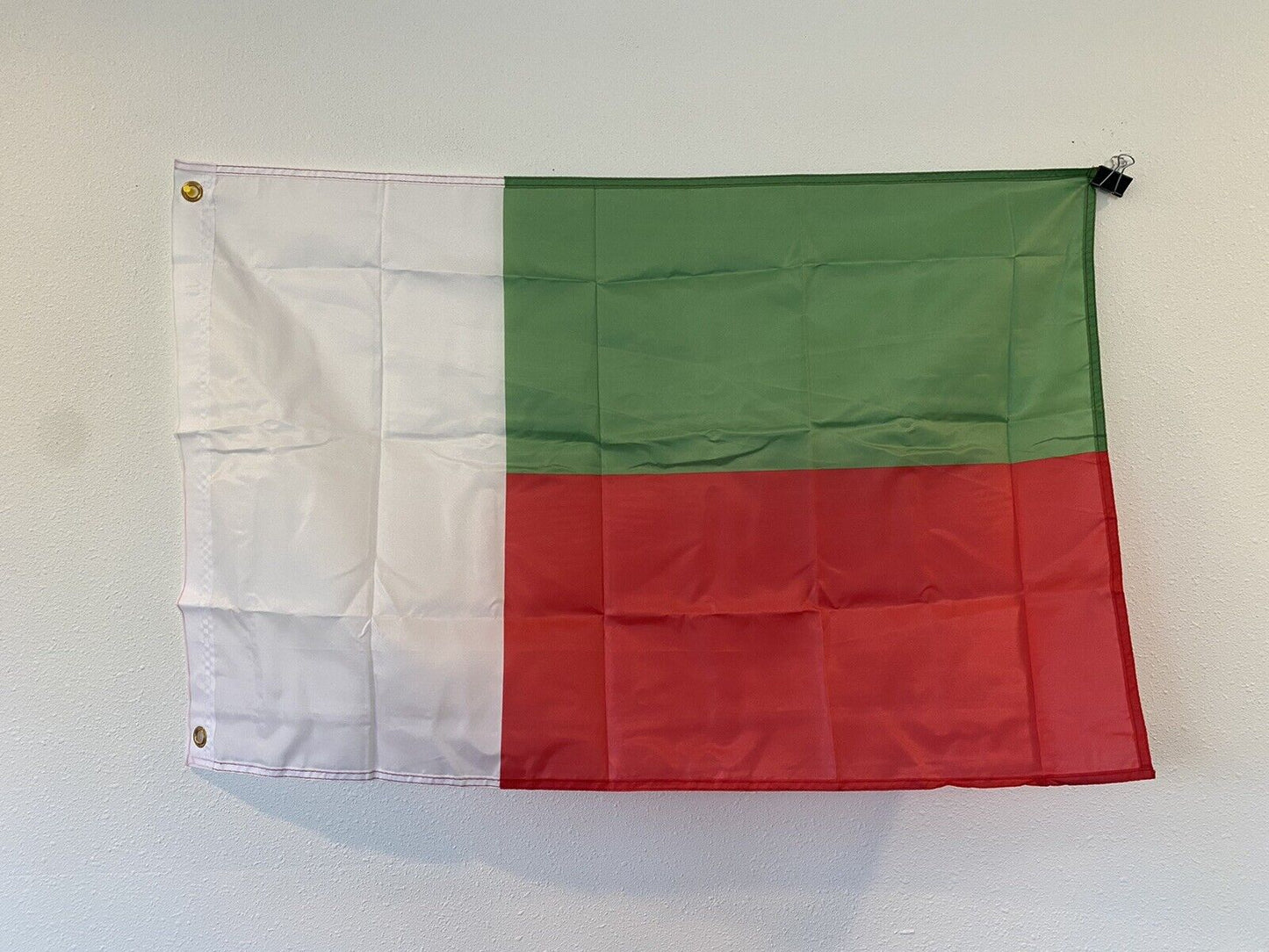 2 x 3 Feet Madagascar Country 100D Polyester 2' x 3' Flag Z7