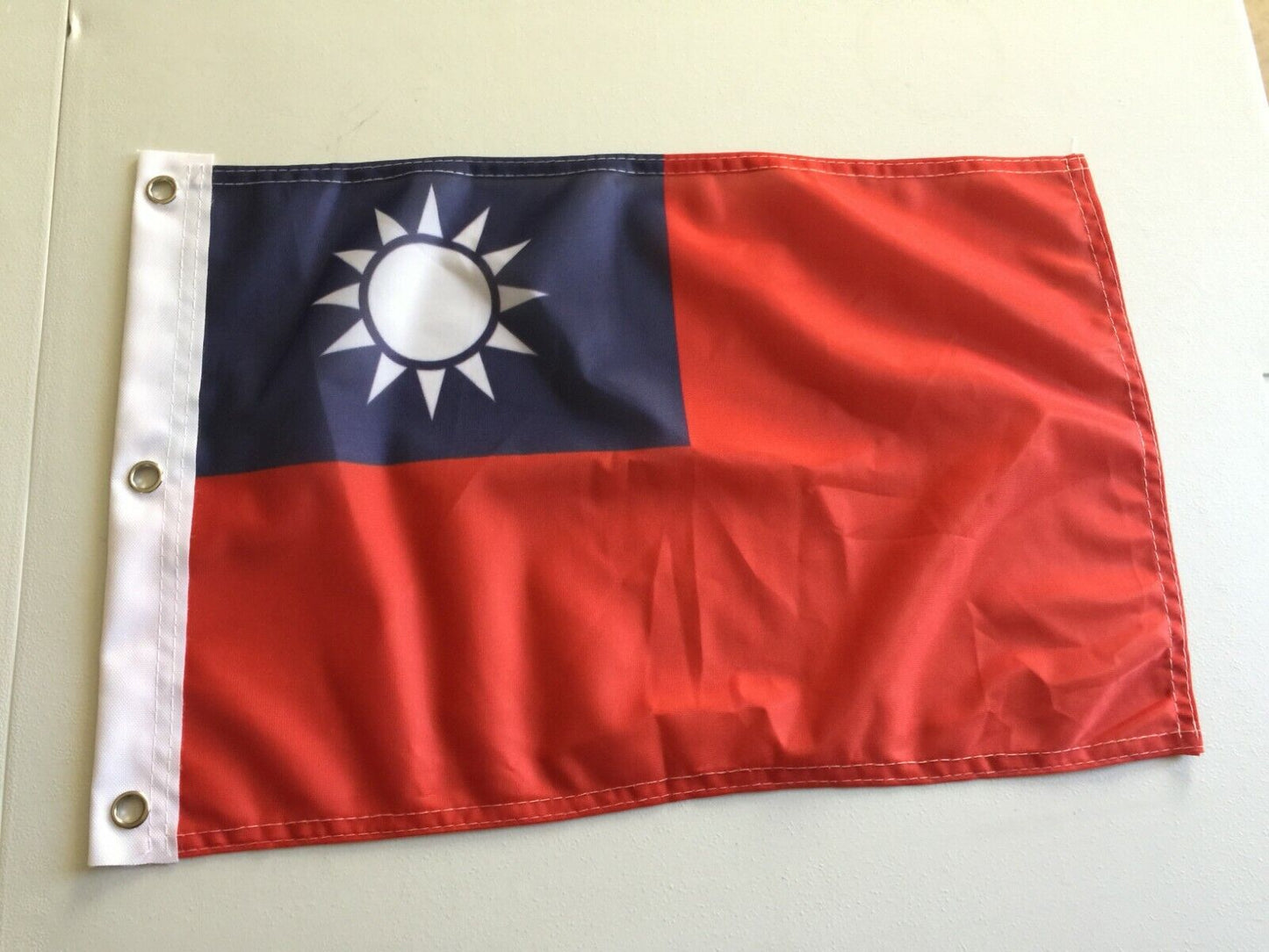 12" x 18" TAIWAN FLAG TAIWANESE FLAGS ASIAN NEW ASIA 19 Z18