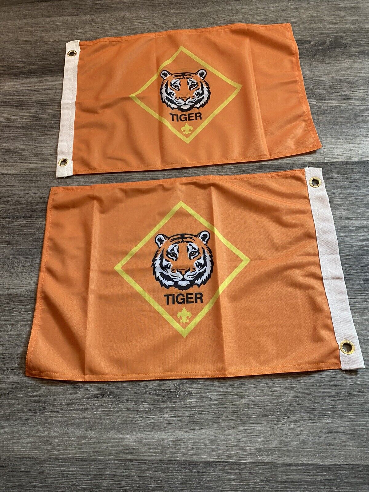 12" x18"  12 x 18 2-Ply Double-Sided 2-Ply Cub Scout Rank Tiger